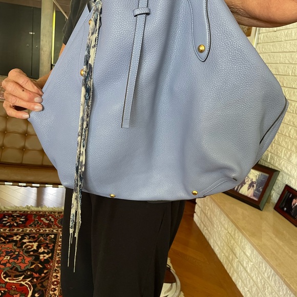 Gorgeous Periwinkle Designer Leather Tote - Picture 11 of 11